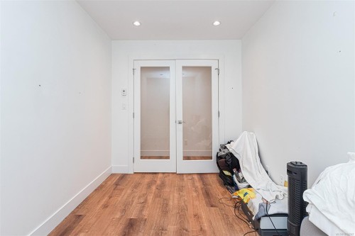 2555 Sinclair Rd, Saanich, BC 