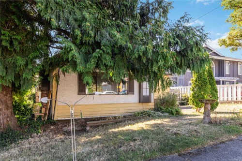1415 Lang St, Victoria, BC 