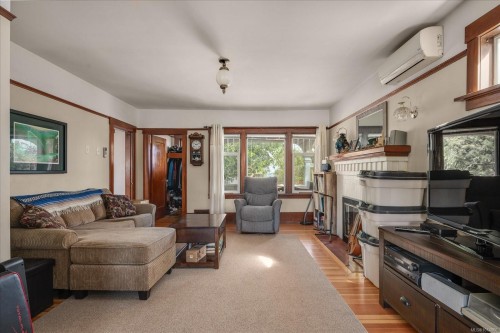 397 Machleary St, Nanaimo, BC 