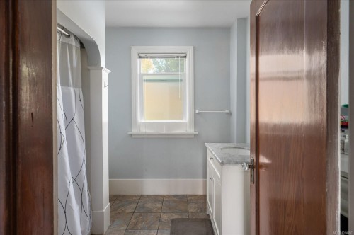 397 Machleary St, Nanaimo, BC 