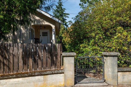 397 Machleary St, Nanaimo, BC 