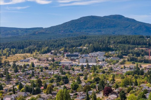 397 Machleary St, Nanaimo, BC 