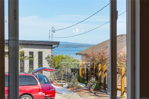 9992 Beach Dr, Chemainus, BC 