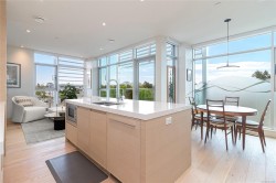 405-1916 Oak Bay Ave  Victoria, BC V8R 1C7