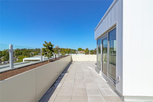 405-1916 Oak Bay Ave, Victoria, BC - Outdoor With Exterior