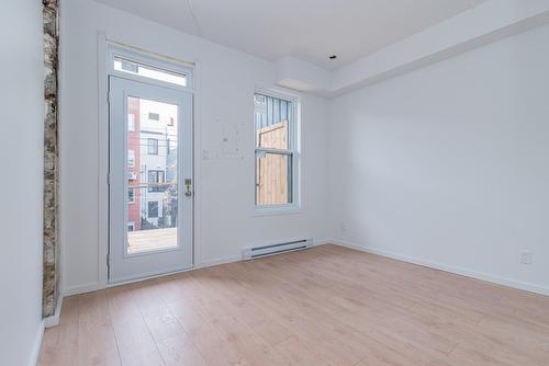 Bedroom - 6602 Rue Alma, Montréal (Rosemont/La Petite-Patrie), QC - Indoor Photo Showing Other Room