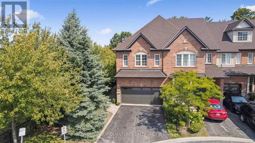 33 - 300 Ravineview Way, Oakville, ON - Outdoor With Facade