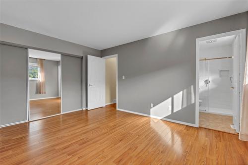 131-3400 Wilson Street, Penticton, BC - Indoor Photo Showing Other Room