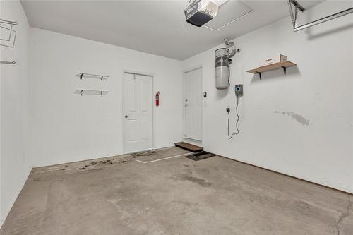 131-3400 Wilson Street, Penticton, BC - Indoor Photo Showing Garage