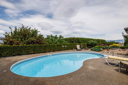 370 Sandpiper Street, Kelowna, BC - Outdoor With In Ground Pool