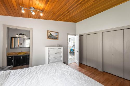 1835 Horizon Drive, West Kelowna, BC - Indoor Photo Showing Bedroom