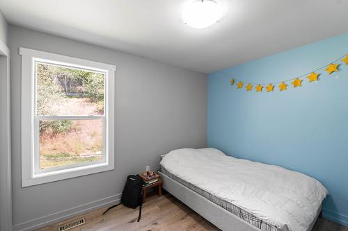 1835 Horizon Drive, West Kelowna, BC - Indoor Photo Showing Bedroom
