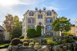 301-2270 Rue Isaac-Jogues  Saint-Jérôme, QC J7Y 0A2