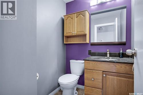 834 Marr Avenue, Saskatoon, SK - Indoor Photo Showing Bathroom