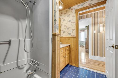 Bathroom - 1407 Boul. Bastien, Québec (Les Rivières), QC - Indoor Photo Showing Bathroom