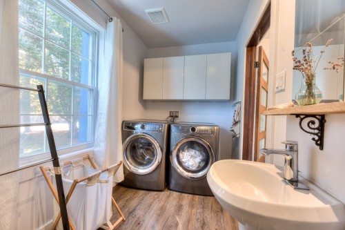 Salle de lavage - 2085 Ch. De Georgeville, Magog, QC - Indoor Photo Showing Laundry Room