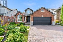 10 MONTROSE STREET St. Catharines (Rykert/Vansickle), ON L2S 4A7