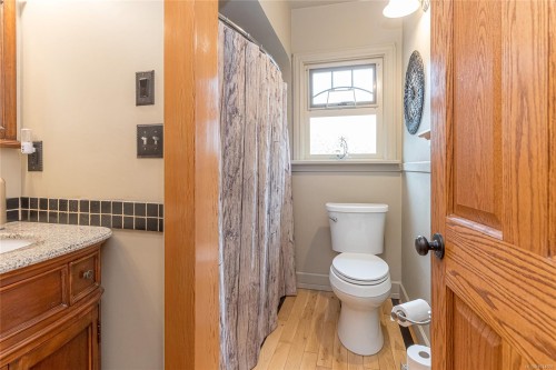 9381 Chemainus Rd, Chemainus, BC 