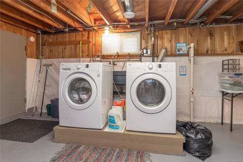 9381 Chemainus Rd, Chemainus, BC 