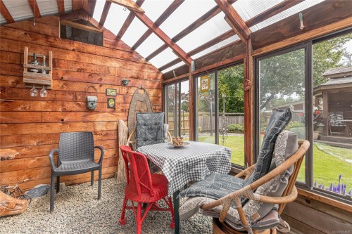 9381 Chemainus Rd, Chemainus, BC 