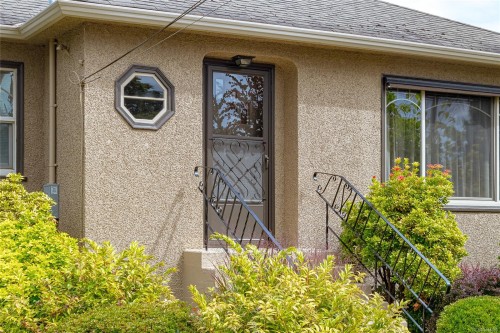 9381 Chemainus Rd, Chemainus, BC 