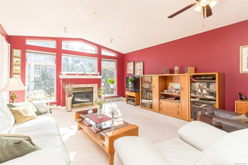 409-606 Goldstream Ave, Langford, BC - Indoor Photo Showing Living Room With Fireplace