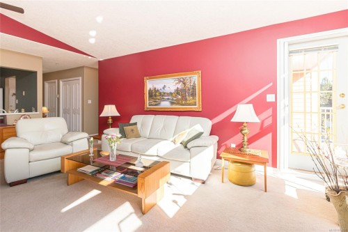 409-606 Goldstream Ave, Langford, BC - Indoor Photo Showing Living Room
