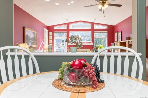 409-606 Goldstream Ave, Langford, BC - Indoor Photo Showing Dining Room