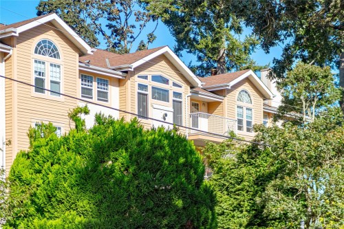 409-606 Goldstream Ave, Langford, BC - Outdoor