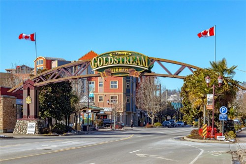 409-606 Goldstream Ave, Langford, BC - Outdoor With Facade