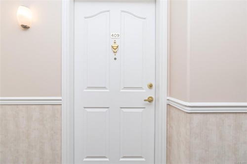 409-606 Goldstream Ave, Langford, BC - Indoor Photo Showing Other Room