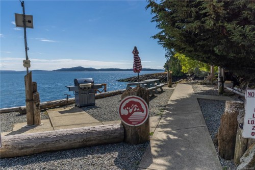 3635 Arbutus Dr North, Cobble Hill, BC 