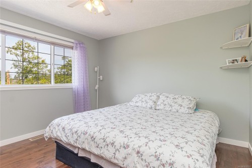 4731 Hammond Bay Rd, Nanaimo, BC 