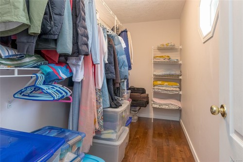 4731 Hammond Bay Rd, Nanaimo, BC 