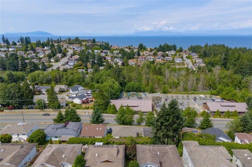 4731 Hammond Bay Rd, Nanaimo, BC 