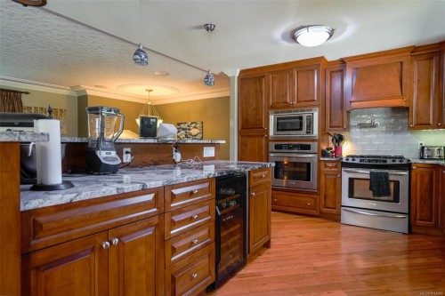 5953 Stuart Ave, Port Alberni, BC 