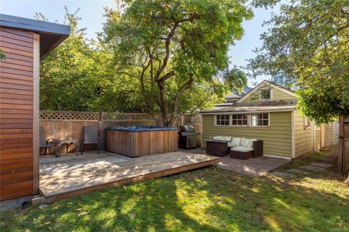 948 Mason St, Victoria, BC 