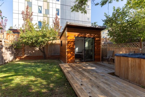 948 Mason St, Victoria, BC 