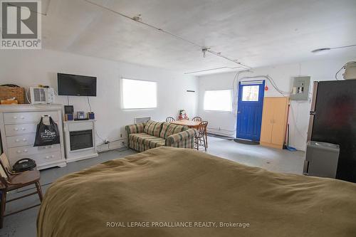 112 Little Finch Lake Road, Addington Highlands (Addington Highlands), ON - Indoor Photo Showing Bedroom