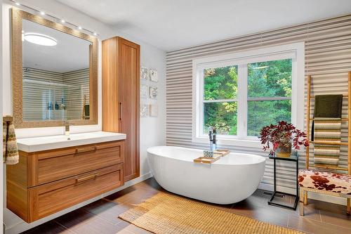 Bathroom - 2140 Ch. Du Grand-Héron, Sainte-Adèle, QC - Indoor Photo Showing Bathroom