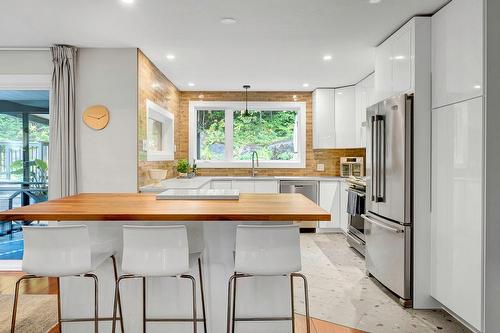 Kitchen - 2140 Ch. Du Grand-Héron, Sainte-Adèle, QC - Indoor Photo Showing Kitchen With Upgraded Kitchen