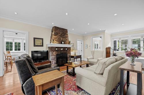 Salon - 182 Rue Main, Hudson, QC - Indoor Photo Showing Living Room With Fireplace