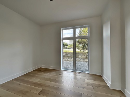 À construire - 1712 Place Des Centaurées, Piedmont, QC - Indoor Photo Showing Other Room