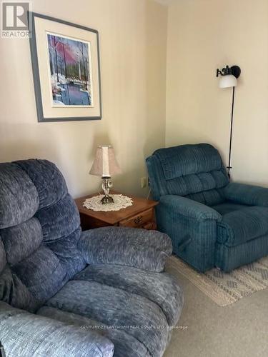 Den - 10 Reynolds Place W, Prince Edward County (Wellington Ward), ON - Indoor Photo Showing Living Room