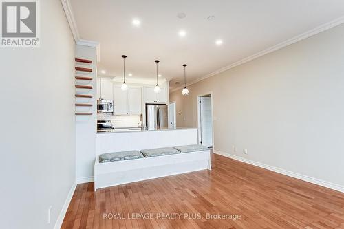 715 - 980 Yonge Street, Toronto, ON - Indoor