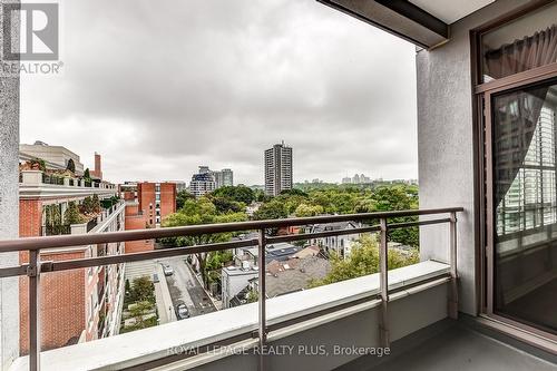 715 - 980 Yonge Street, Toronto, ON - Outdoor With Exterior