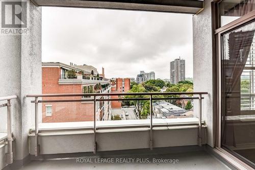 715 - 980 Yonge Street, Toronto, ON - Outdoor With Exterior