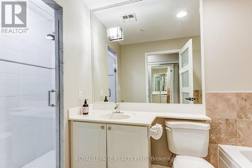 715 - 980 Yonge Street, Toronto, ON - Indoor Photo Showing Bathroom