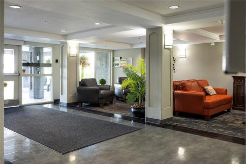 115B-1045 Sutherland Avenue, Kelowna, BC - Indoor Photo Showing Other Room