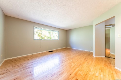 3521 Fairview Dr, Nanaimo, BC 